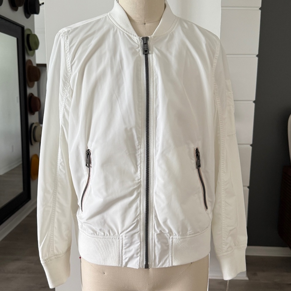Levi's Men's White Nylon‎ Windbreaker Jacket, Size XL